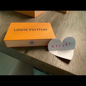 Louis Vuitton pull out box